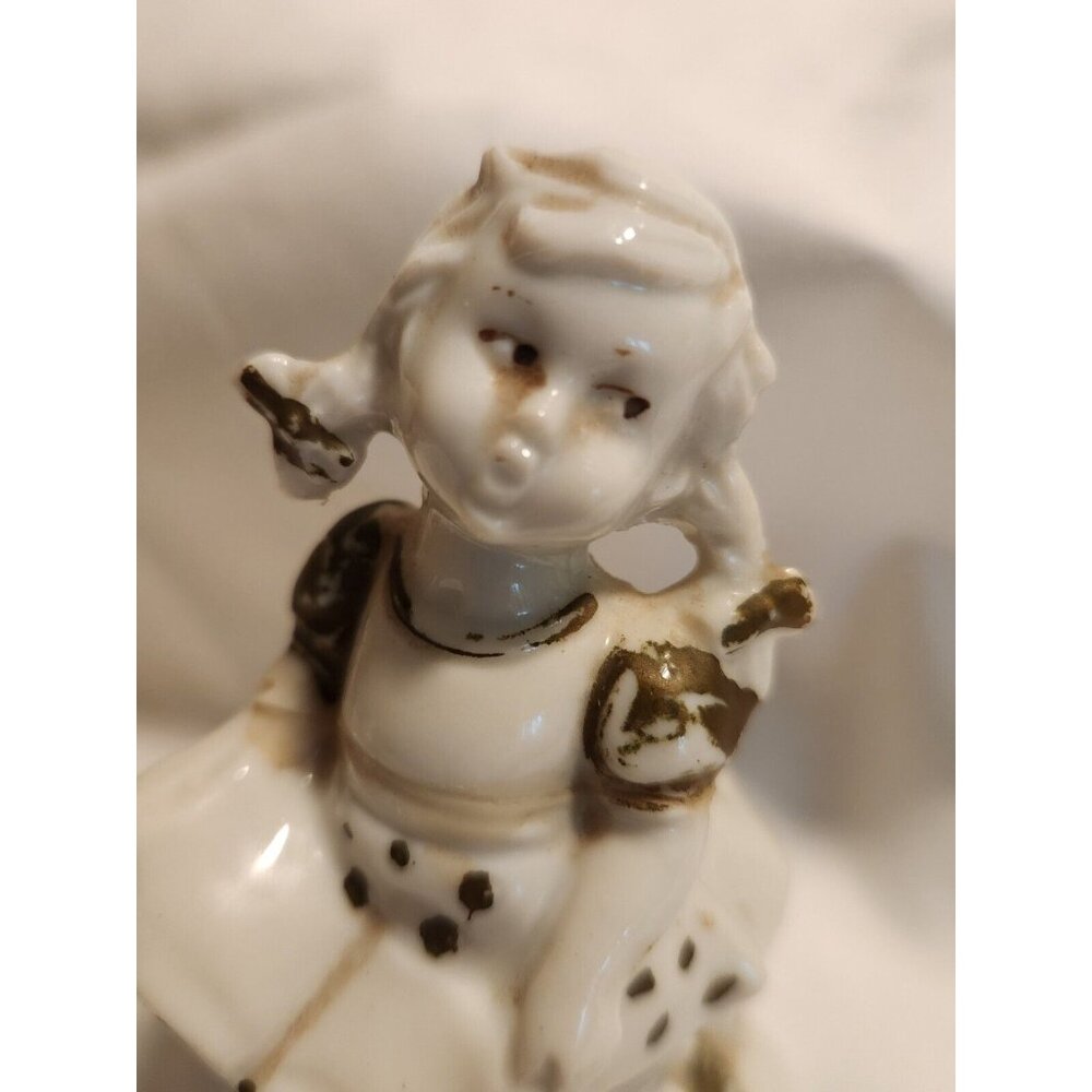 Vintage Collectible Girl Singing Choir Ceramic Porcelain Figurine 4.5" Tall